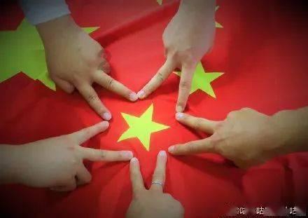 胡歌老婆客串《繁花》引争议,长相遭网友吐槽,跟历届女友不能比